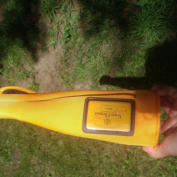 Veuve Clicquot Champagne orange π carrier cozy sleeve thermal insulation - Picture 2 of 6
